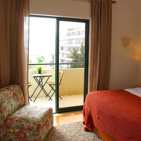 Guest house Alameda Garden 3*