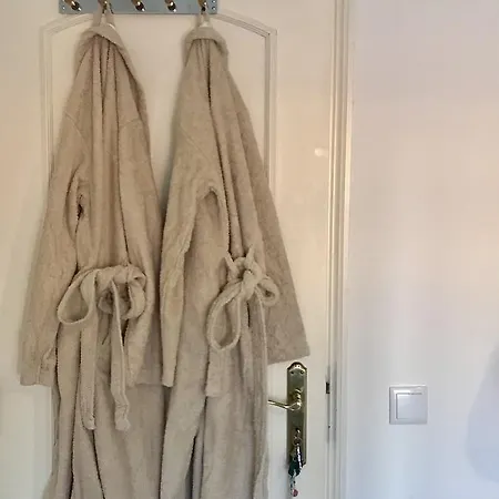 Guest house Alameda Garden 3*